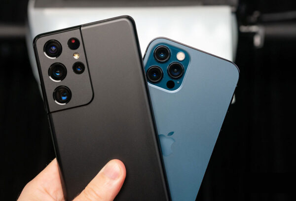 Samsung-Galaxy-S21-Ultra-vs-iPhone-12-Pro-1-scaled-min-1